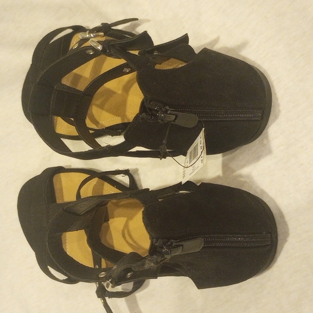 torrid Black Strappy Gladiator Sandals with Silver Buckles - Picture 3 of 5